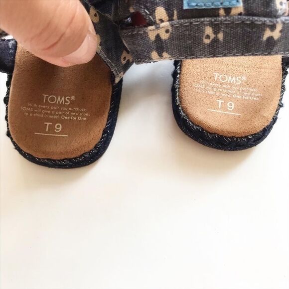 Toms chambray patterned sandals VGUC size 9 - Picture 4 of 6